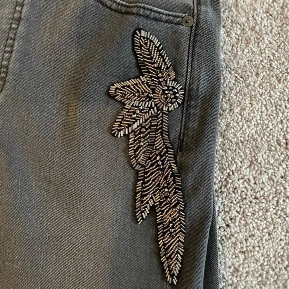 Express Super High Waisted Beaded Side Slim Jeans - Picture 7 of 9